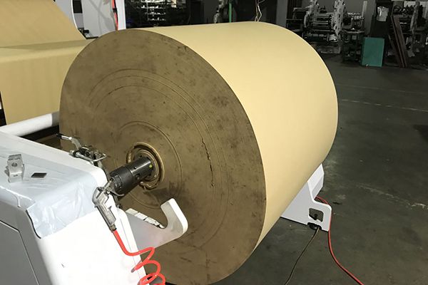 Machine de fabrication des sacs en papier avec fond plat (sac SOS à poignées plates)