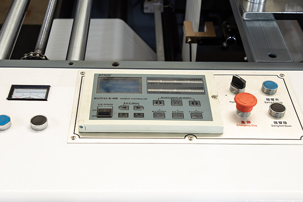 Machine de fabrication de sacs en papier (sachets papier plats)
